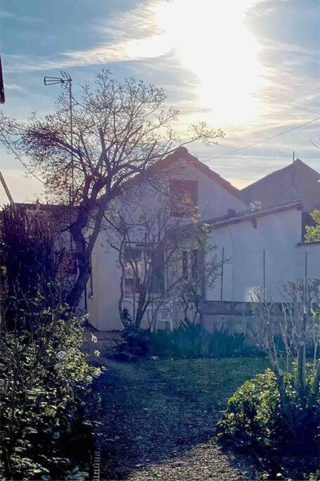 Le Ni' De Jess Vila Migennes Exterior foto