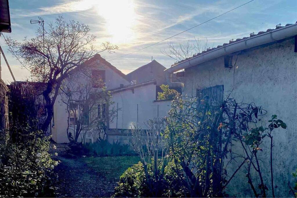 Le Ni' De Jess Vila Migennes Exterior foto